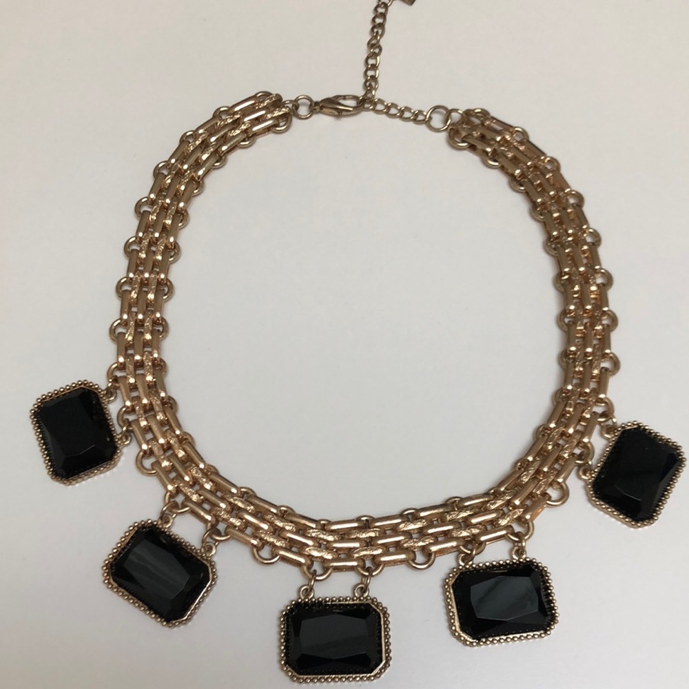 Women’s necklace